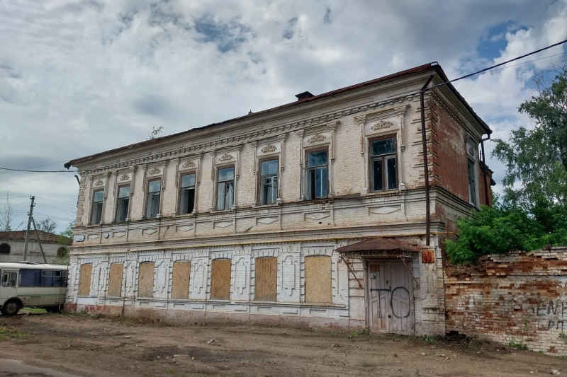 Бизнесмен из Елабуги выкупил памятник за 1 рубль, чтобы открыть бутик-отель
