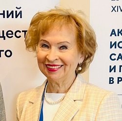 Зачем учить школьных педагогов преподавать историю по учебникам Мединского?