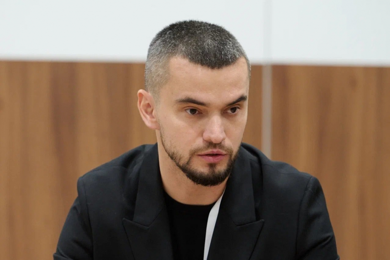 «Без ИИ сейчас просто никуда: ты теряешь деньги и эффективность, проигрываешь конкуренцию»