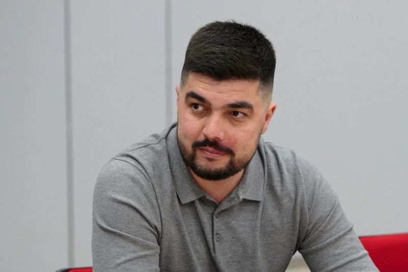«Без ИИ сейчас просто никуда: ты теряешь деньги и эффективность, проигрываешь конкуренцию»