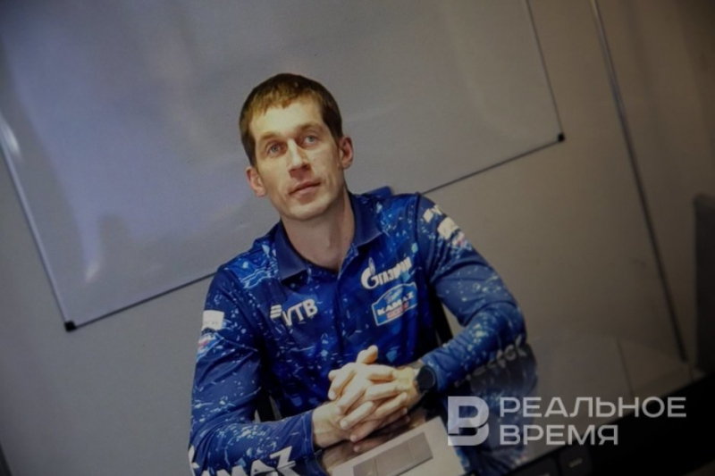 Дмитрий Сотников: «В ралли-рейде можно ехать очень быстро, но выиграет тот, кто меньше стоит на трассе»