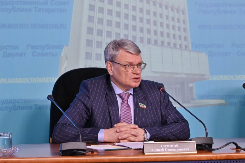 Протестные группы, ранние дебюты и сокращение молодежи