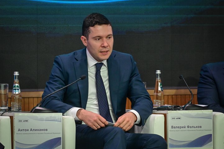 Роботы не идут даже со скидками: в «Эйдос Робототехнике» сменили руководство