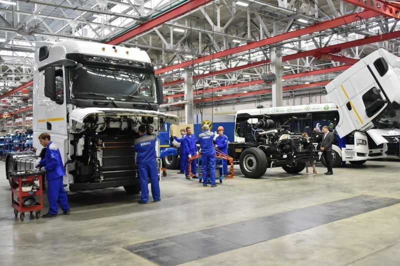 Российский автопром — 2026: производство растет, но рынок уходит к конкурентам